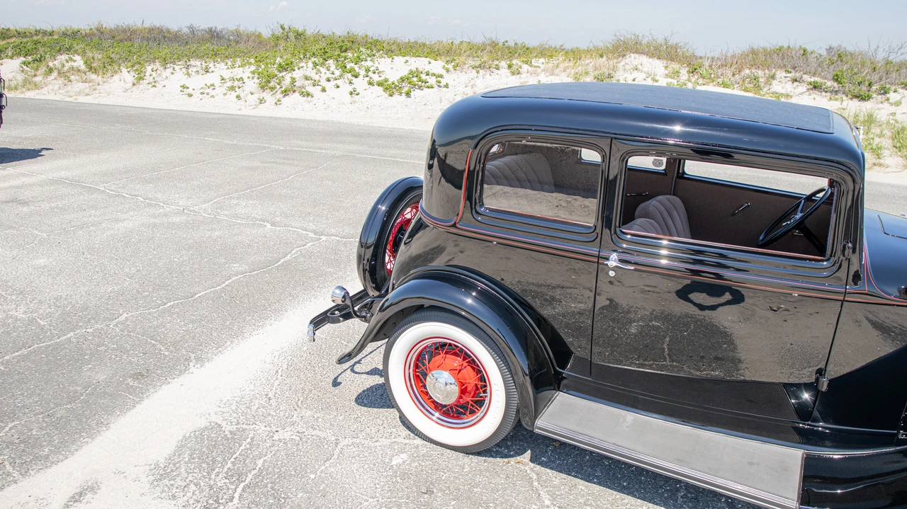 1932 Ford Model 18 & 40 - Image 28 of 31