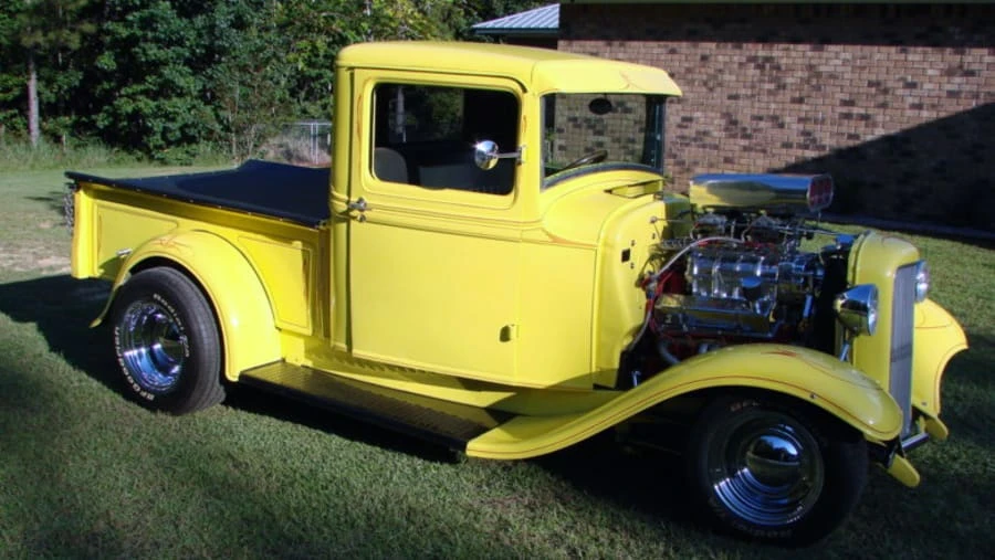 1932 Ford Model A Pickup & Model AA - Image 2 of 8