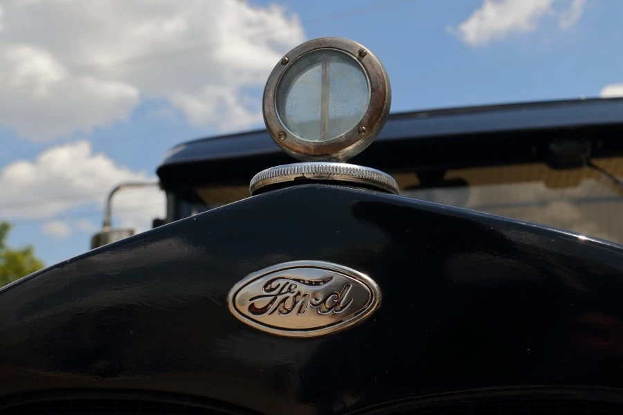 1932 Ford Model A Pickup & Model AA - Image 15 of 26