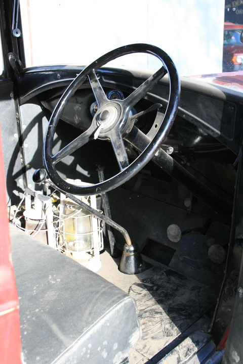 1932 Ford Model A Pickup & Model AA - Image 3 of 3