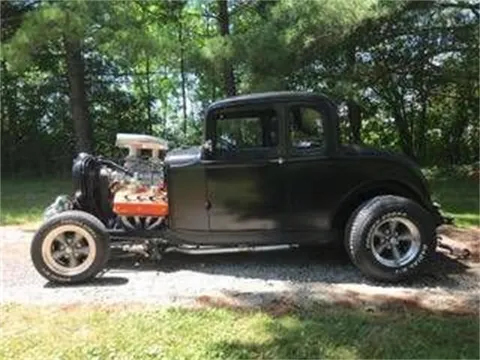 1932 Ford Model B 5 Window Coupe