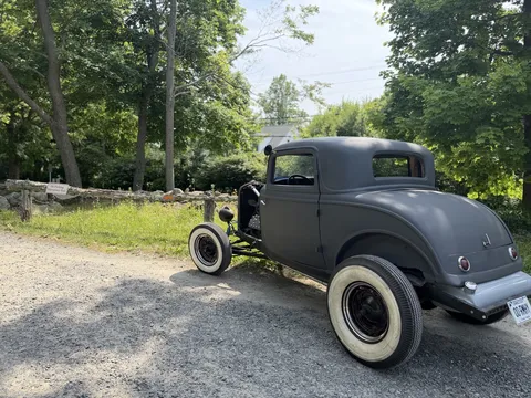 1932 Ford Model B Coupe