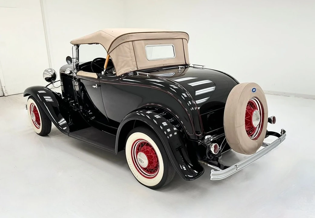 1932 Ford Model B - Image 3 of 12