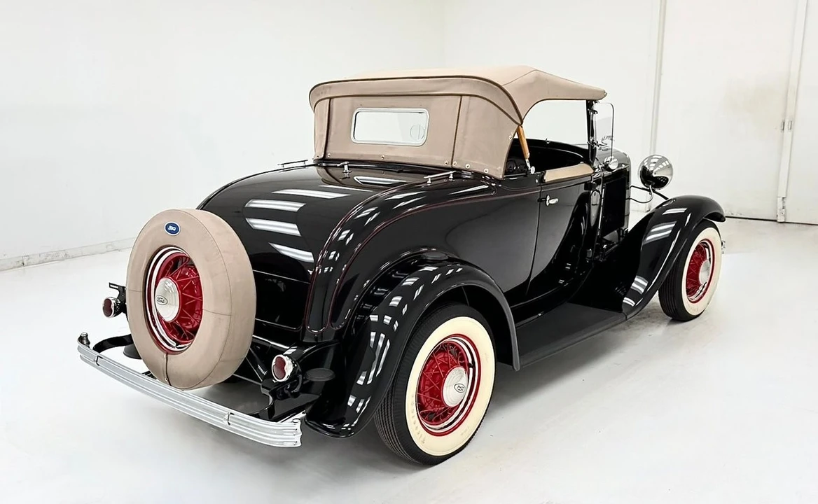 1932 Ford Model B - Image 6 of 12