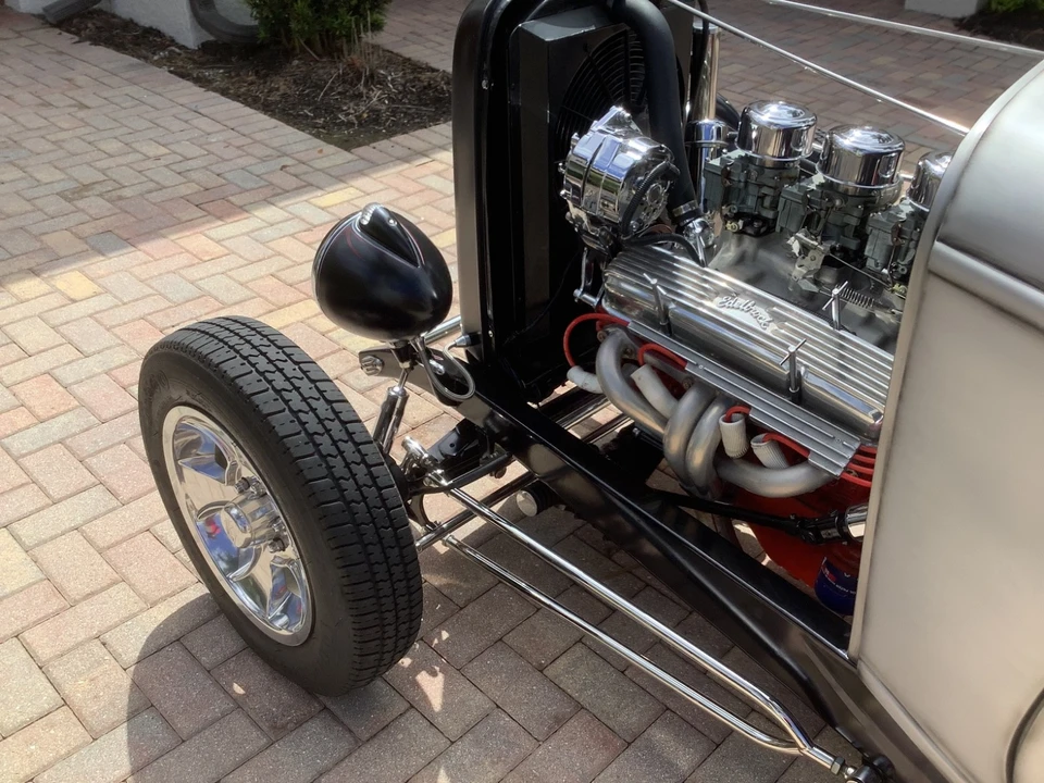 1932 Ford Model 18 & 40 - Image 16 of 21