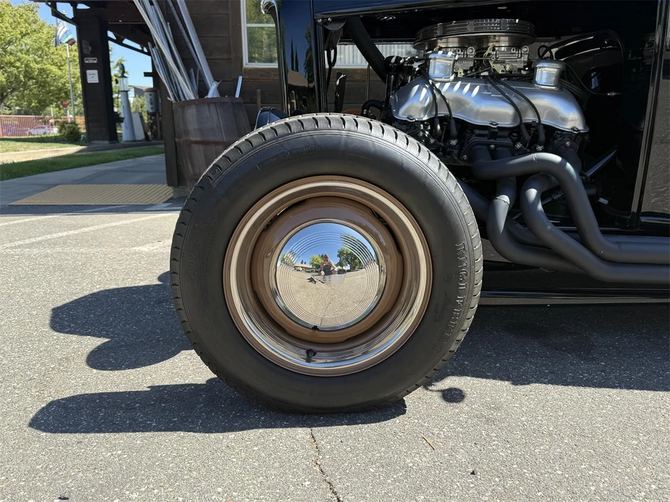 1932 Ford Model 18 & 40 - Image 9 of 31