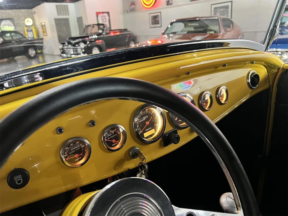 1932 Ford Model 18 & 40 - Image 24 of 27