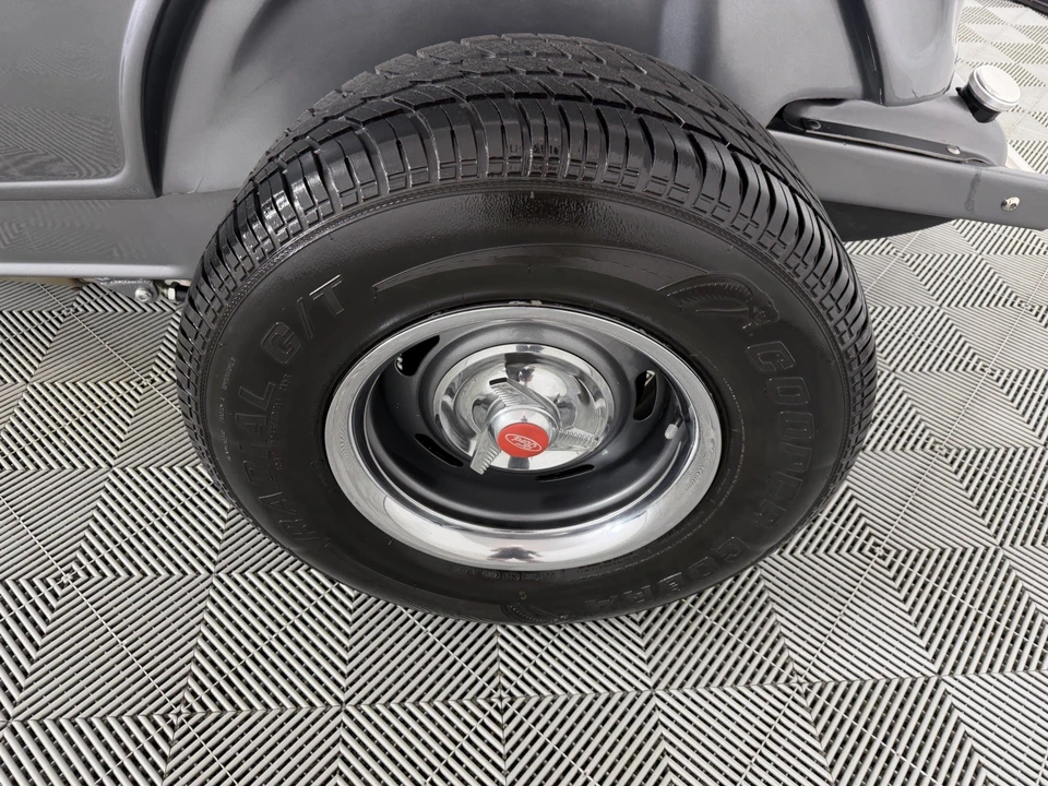 1932 Ford Model 18 & 40 - Image 18 of 23
