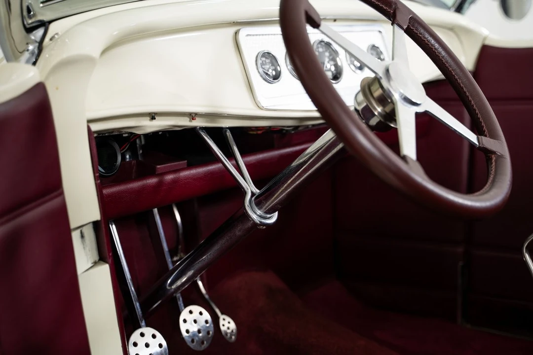 1932 Ford Model 18 & 40 - Image 25 of 31