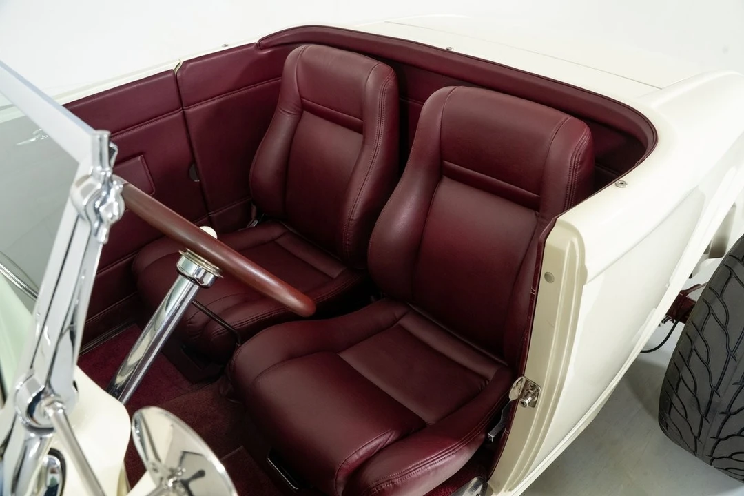1932 Ford Model 18 & 40 - Image 21 of 31