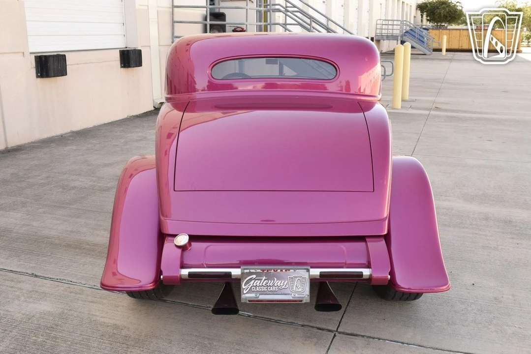 1932 Ford Model 18 & 40 - Image 11 of 12