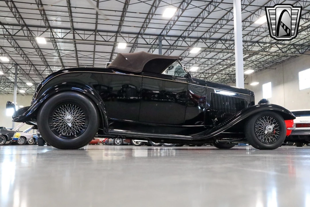 1932 Ford Model 18 & 40 - Image 10 of 12