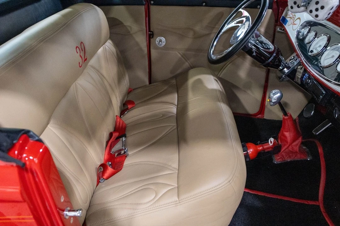 1932 Ford Model 18 & 40 - Image 27 of 31