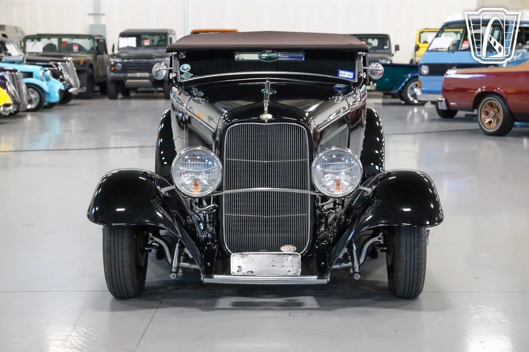1932 Ford Model 18 & 40 - Image 6 of 12