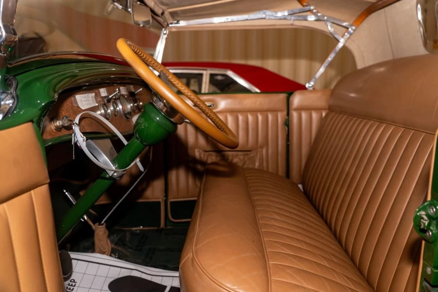 1932 Ford Model 18 & 40 - Image 17 of 25