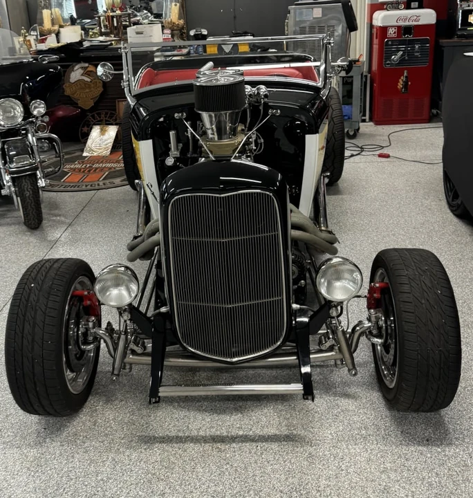 1932 Ford Model 18 & 40 - Image 3 of 8