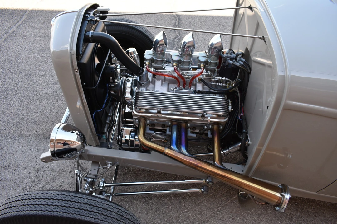 1932 Ford Model 18 & 40 - Image 9 of 21