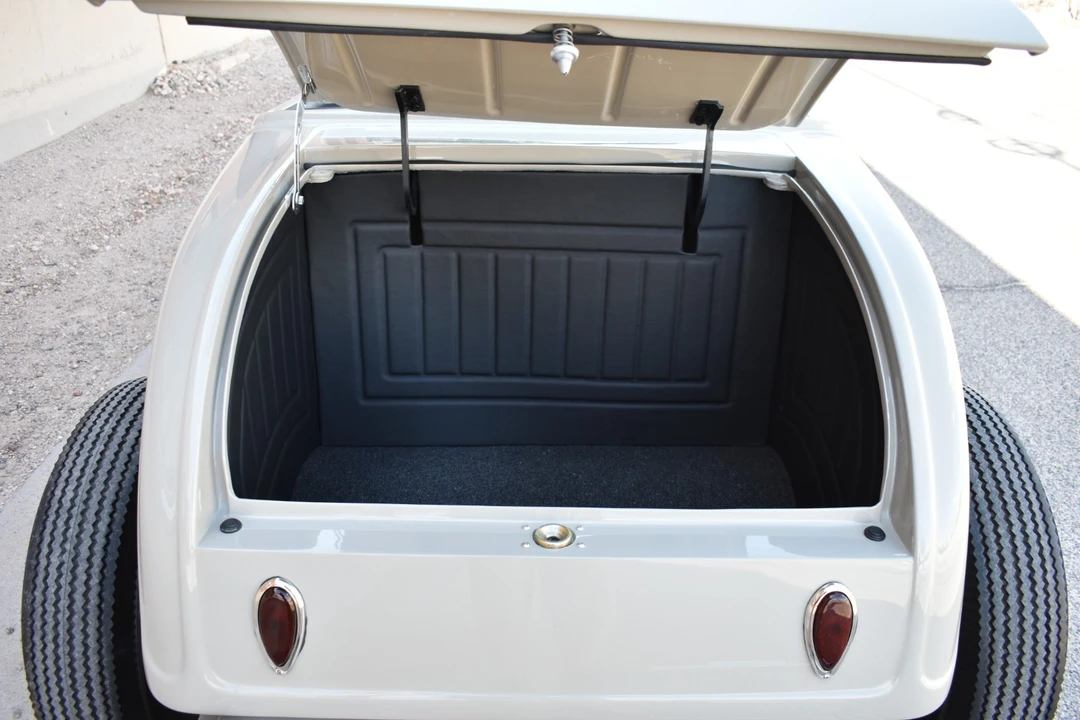 1932 Ford Model 18 & 40 - Image 14 of 21