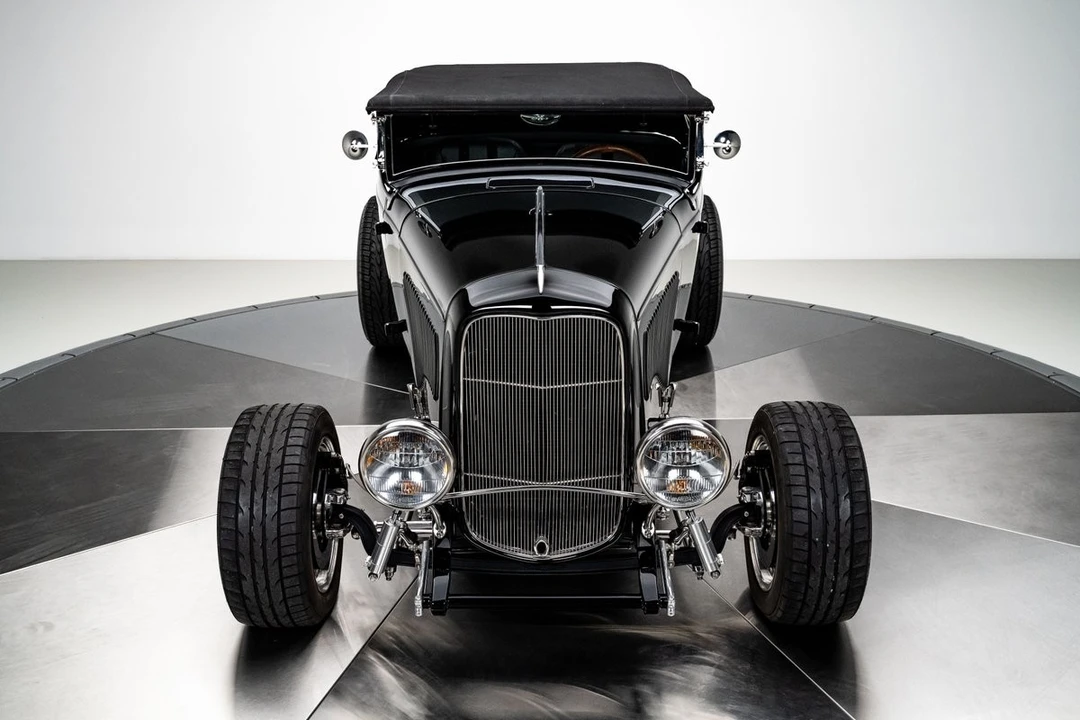 1932 Ford Model 18 & 40 - Image 10 of 31