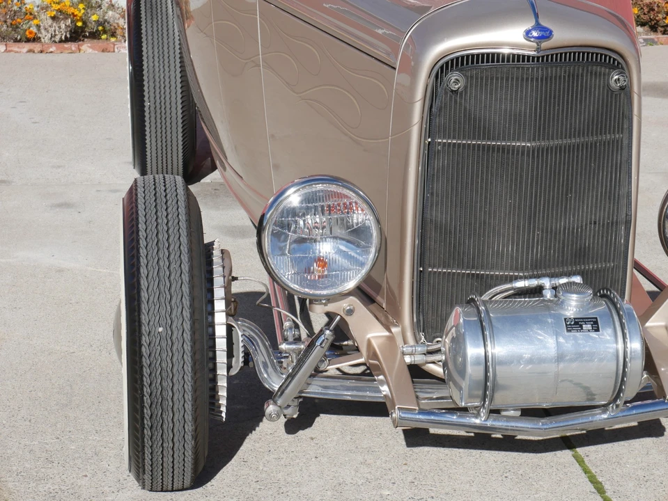 1932 Ford Model 18 & 40 - Image 4 of 12