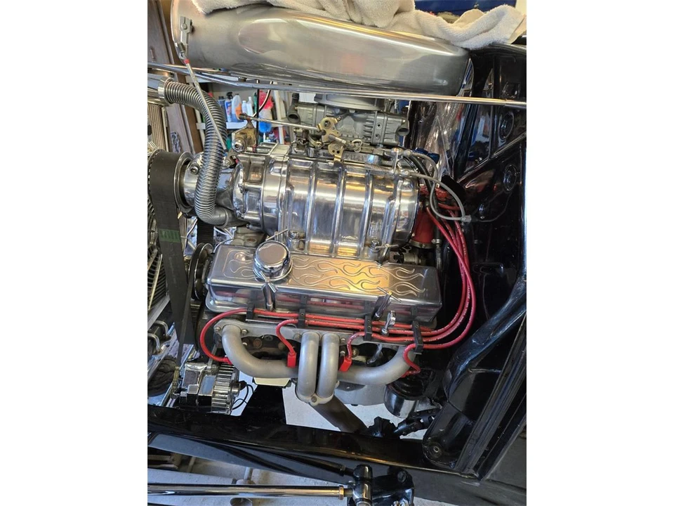 1932 Ford Model 18 & 40 - Image 10 of 12