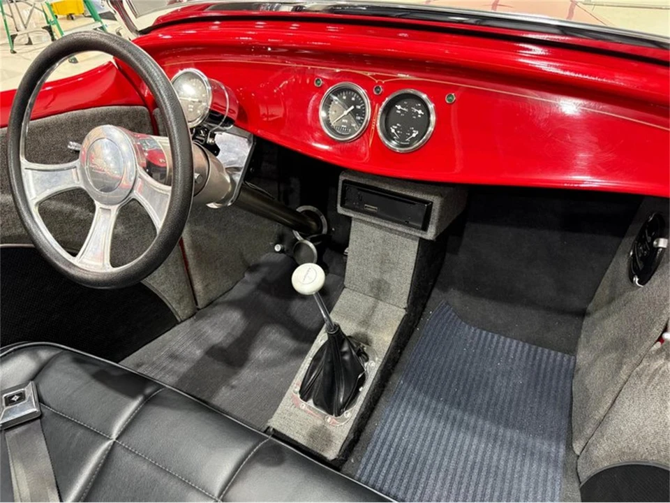 1932 Ford Model 18 & 40 - Image 16 of 31