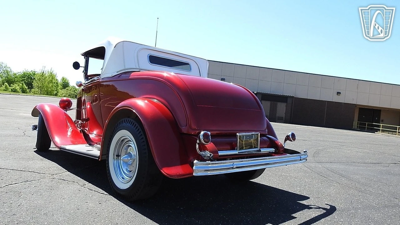 1932 Ford Model 18 & 40 - Image 14 of 21