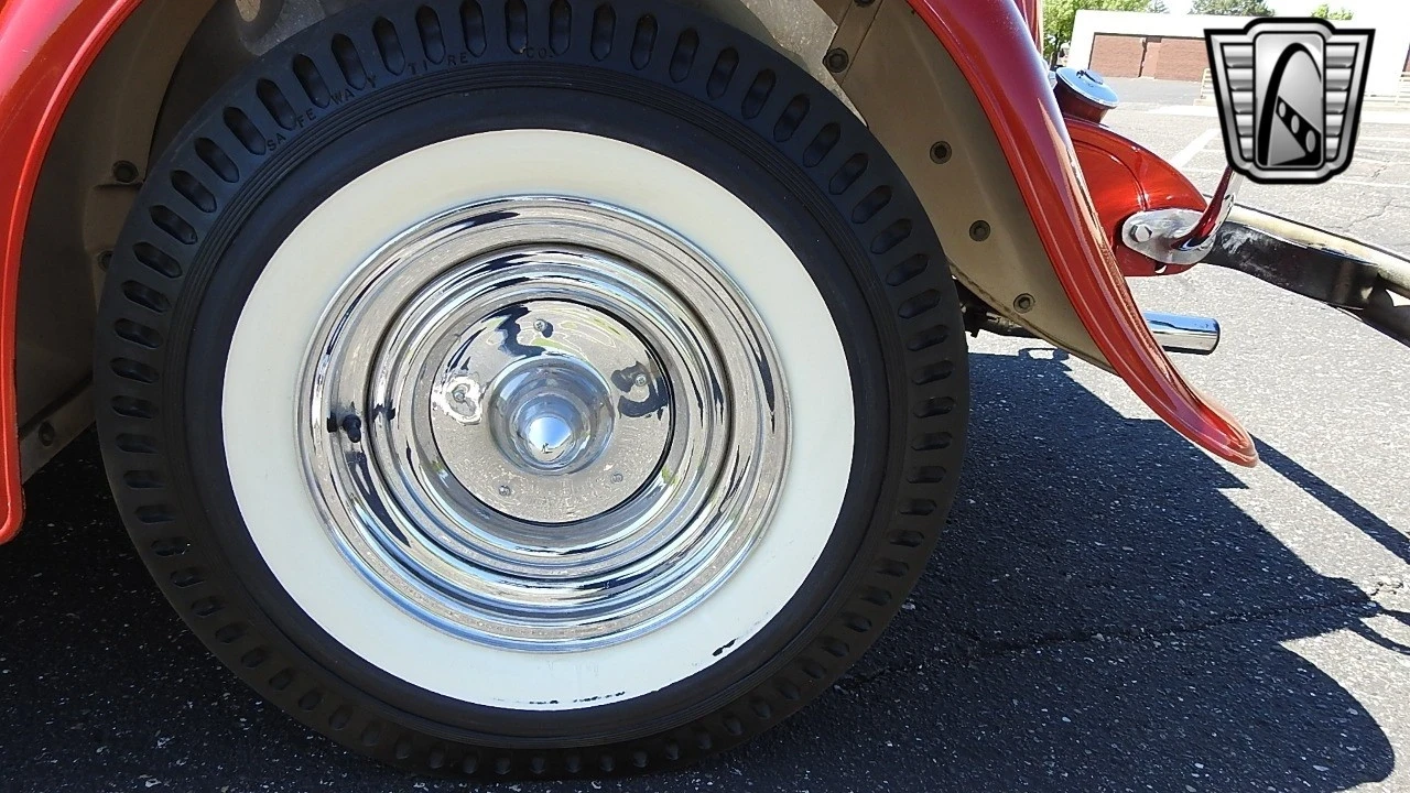 1932 Ford Model 18 & 40 - Image 9 of 21