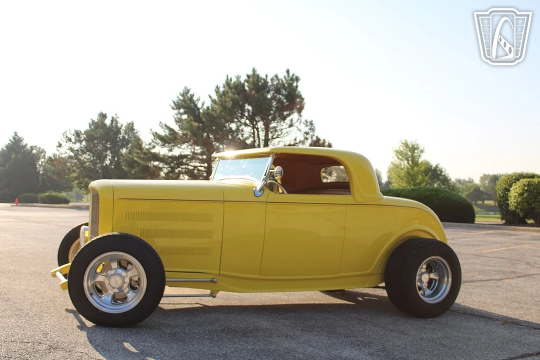 1932 Ford Model 18 & 40 - Image 4 of 12