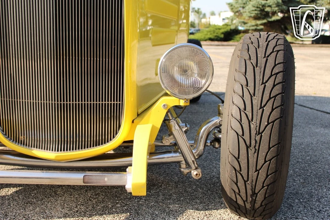 1932 Ford Model 18 & 40 - Image 10 of 12