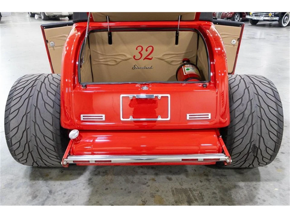 1932 Ford Model 18 & 40 - Image 31 of 31