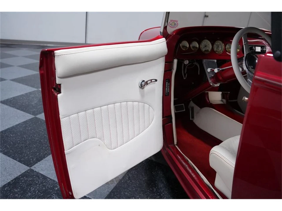 1932 Ford Model 18 & 40 - Image 28 of 31