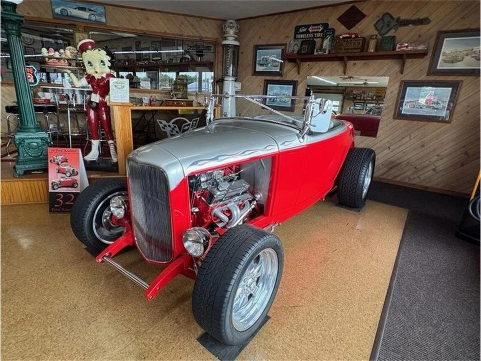 1932 Ford Model 18 & 40 - Image 2 of 30