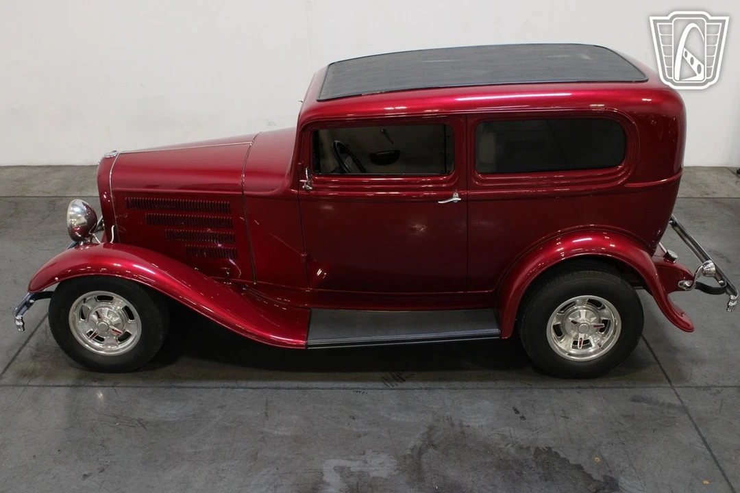 1932 Ford Model 18 & 40 - Image 10 of 12