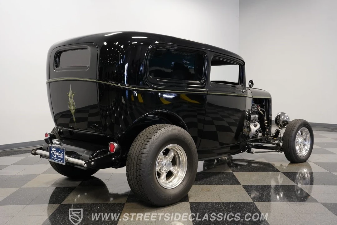1932 Ford Model 18 & 40 - Image 13 of 21