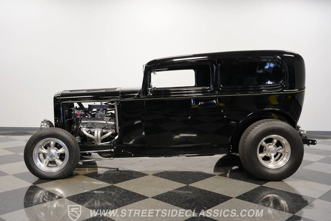 1932 Ford Model 18 & 40 - Image 8 of 12