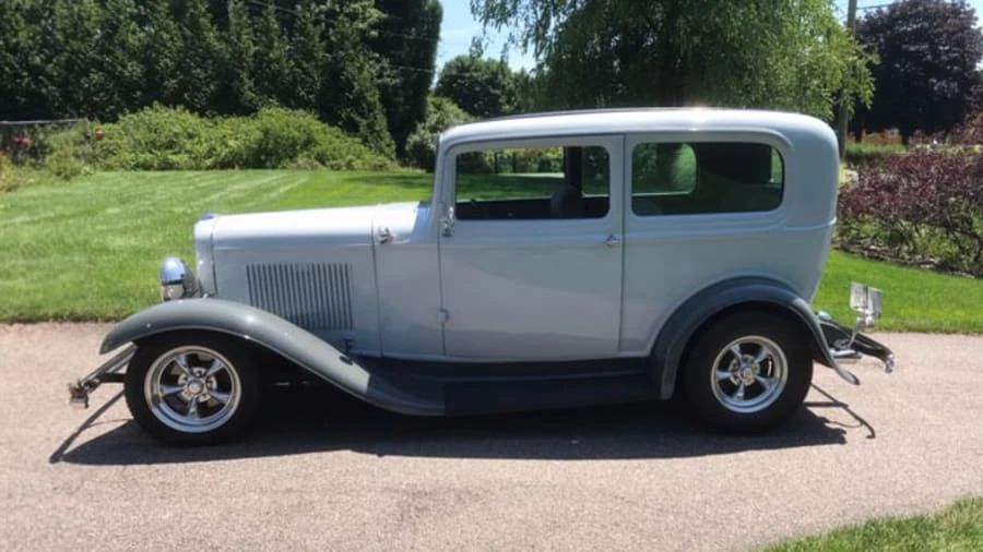 1932 Ford Model 18 & 40 - Image 2 of 11
