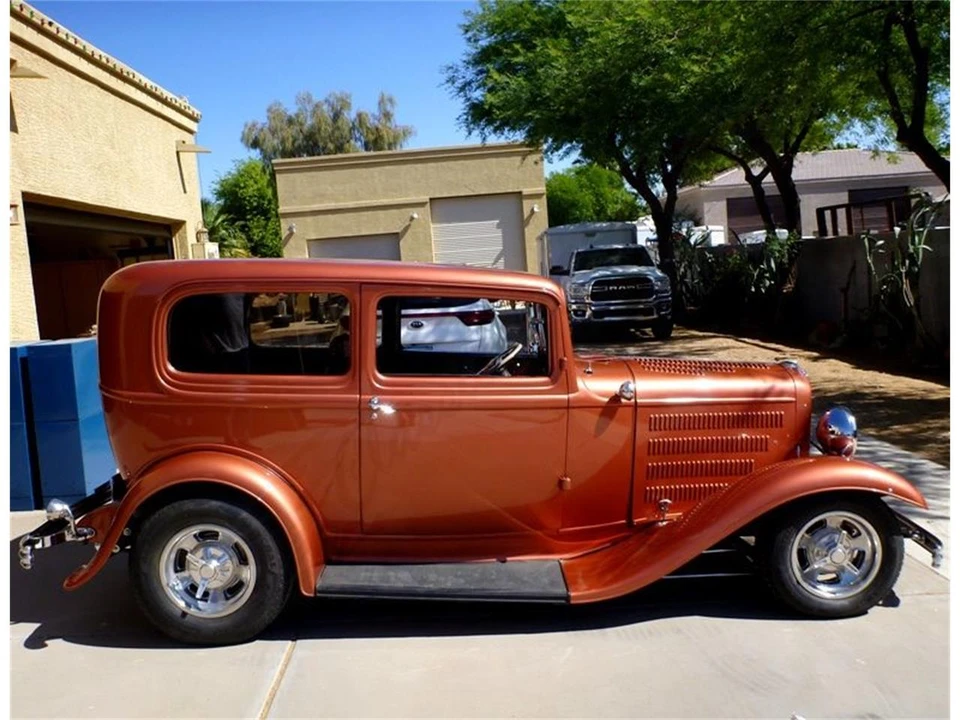 1932 Ford Model 18 & 40 - Image 2 of 12
