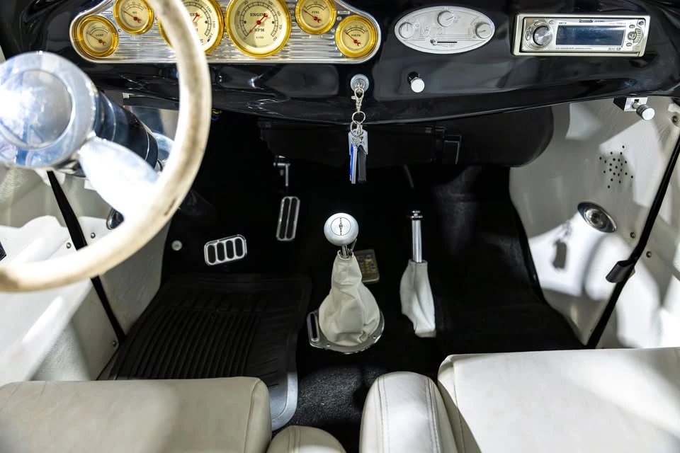 Ford Model 18 & 40 - Image 16 of 17