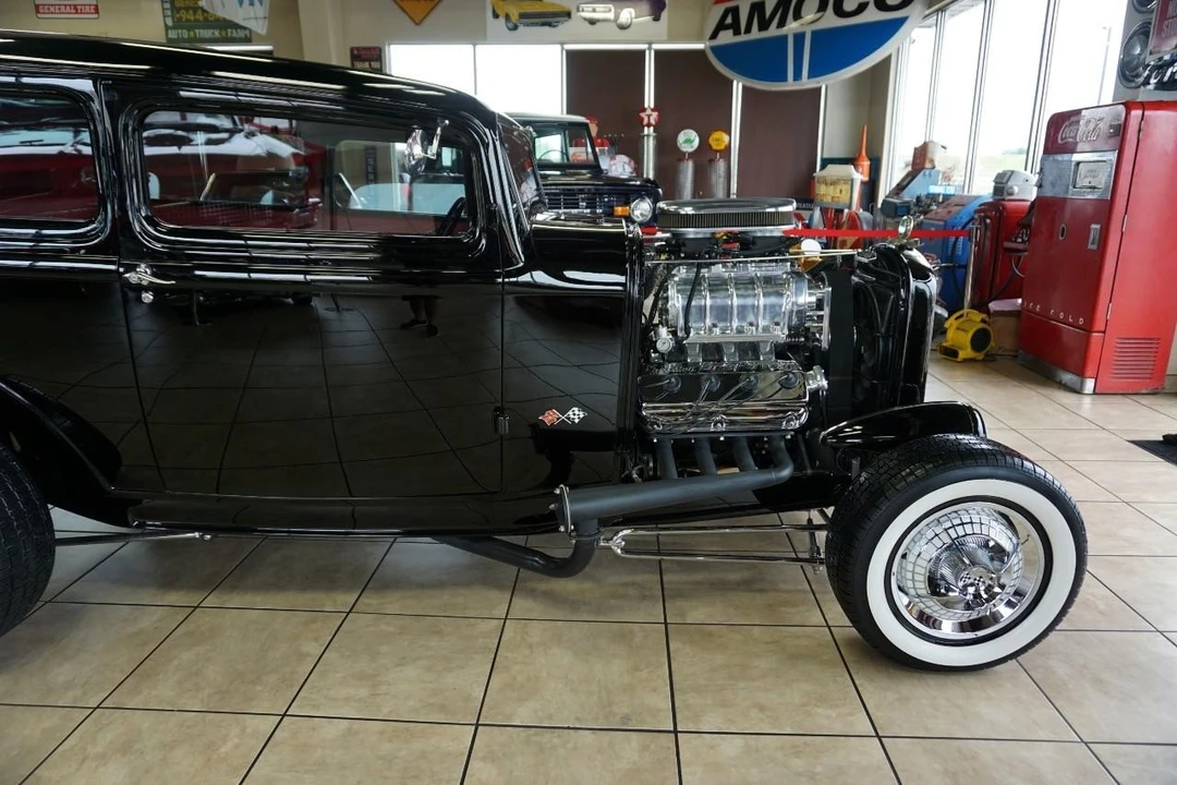 1932 Ford Model 18 & 40 - Image 16 of 31