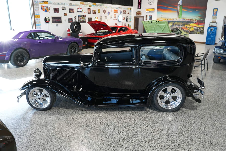 1932 Ford Model 18 & 40 - Image 2 of 31