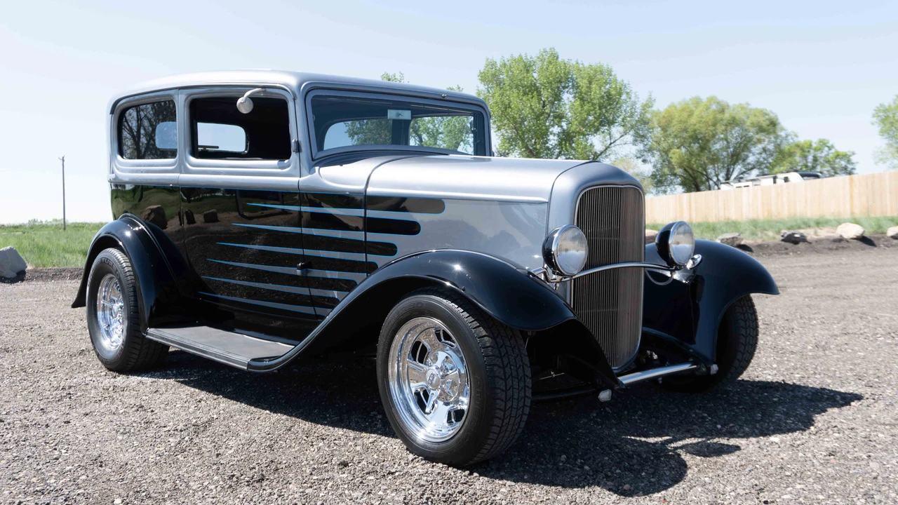 1932 Ford Model 18 & 40 - Image 13 of 31