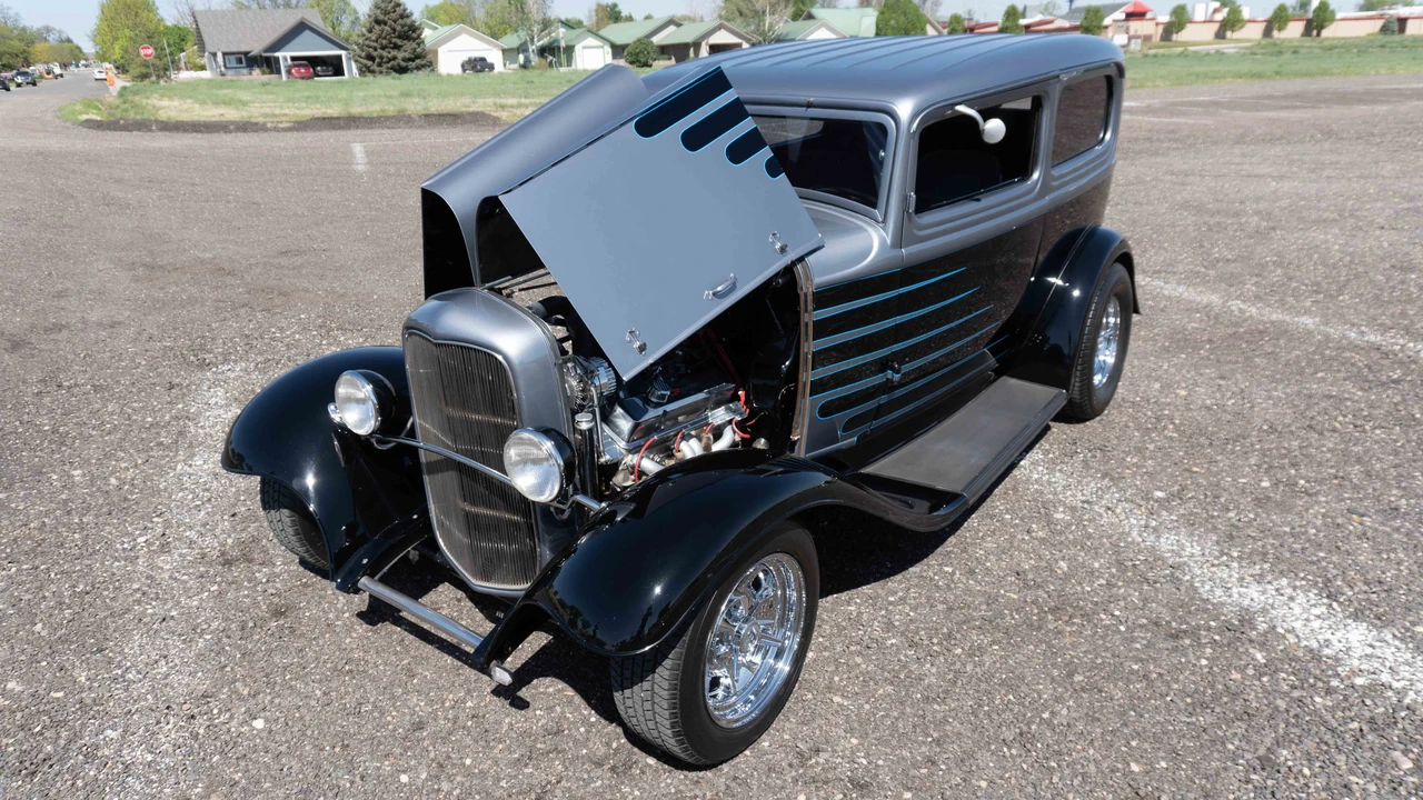 1932 Ford Model 18 & 40 - Image 18 of 31