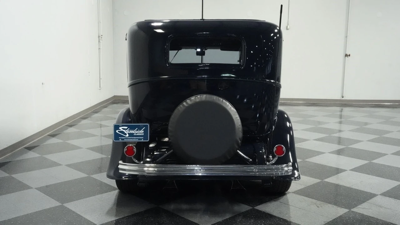 1932 Ford Model 18 & 40 - Image 9 of 12