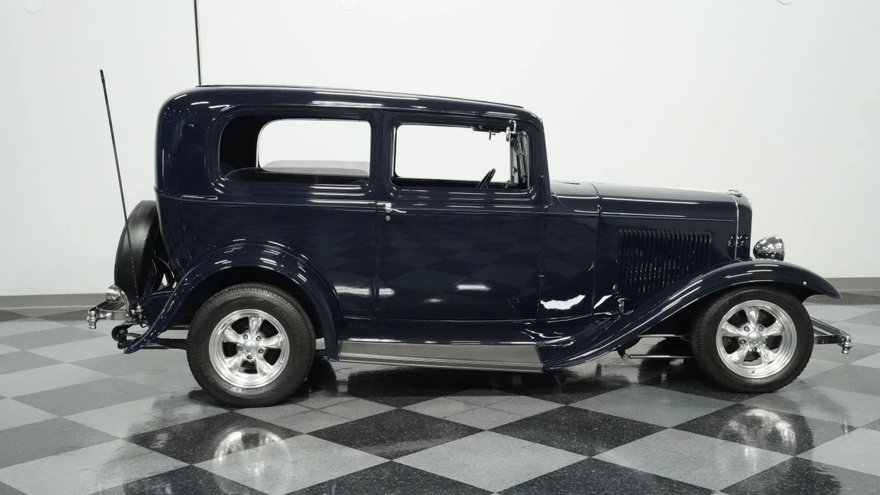 1932 Ford Model 18 & 40 - Image 12 of 12