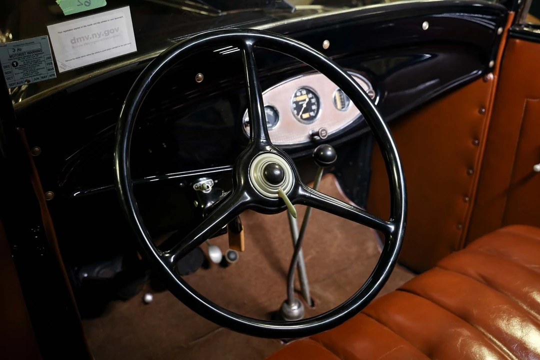 1932 Ford Model 18 & 40 - Image 17 of 31