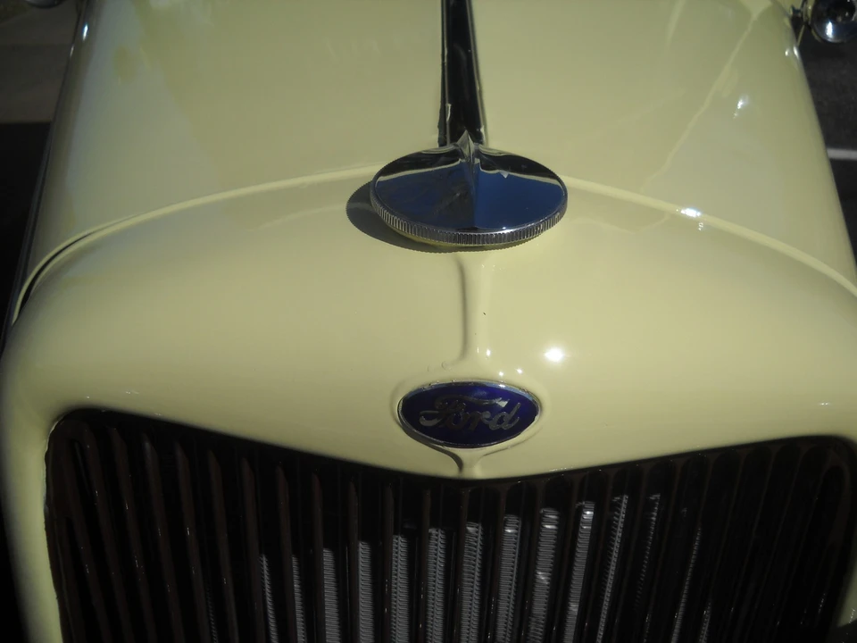 1932 Ford Model 18 & 40 - Image 10 of 21