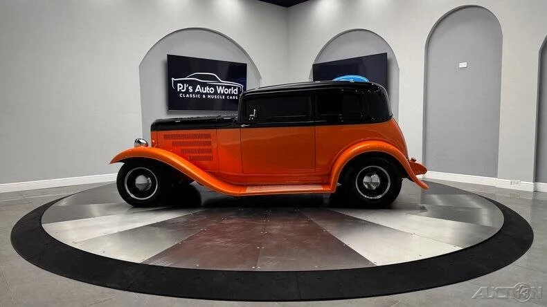 1932 Ford Model 18 & 40 - Image 2 of 21