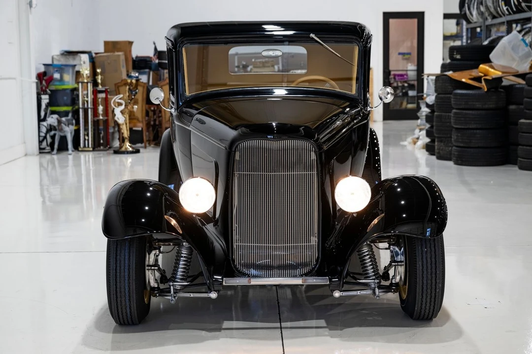 1932 Ford Model 18 & 40 - Image 10 of 21