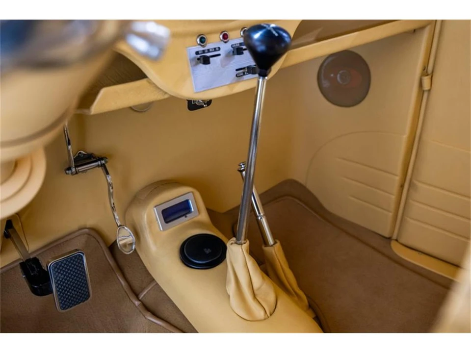 1932 Ford Model 18 & 40 - Image 15 of 31